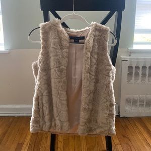 French Connection Faix Fur Vest size 2 in champagne